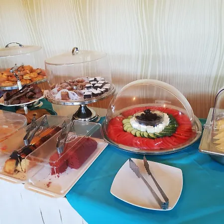 Eleana Boutique & Blue Infinity 4* Nikiana