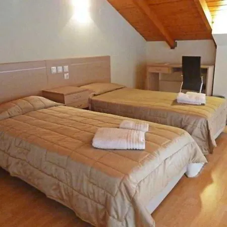 Eleana Boutique & Blue Infinity Apart-hotel Nikiana