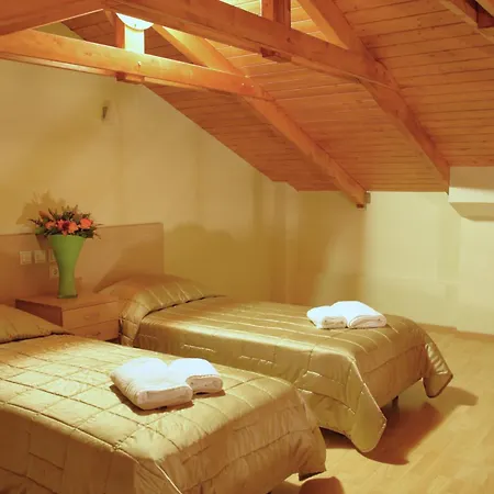 Eleana Boutique & Blue Infinity 4* Nikiána