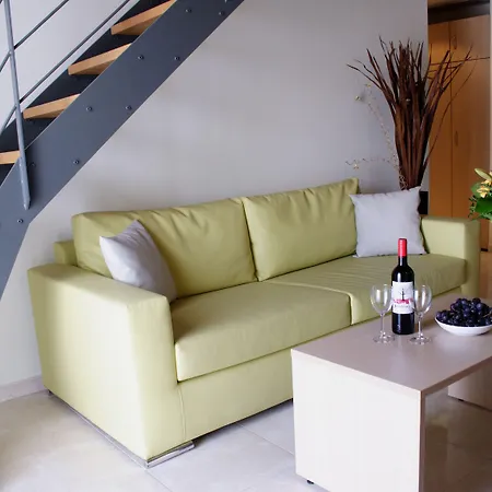 Aparthotel Eleana Boutique & Blue Infinity 4*