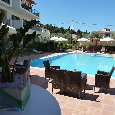 Eleana Boutique & Blue Infinity 4* Nikiana