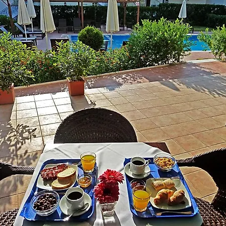 Eleana Boutique & Blue Infinity 4*