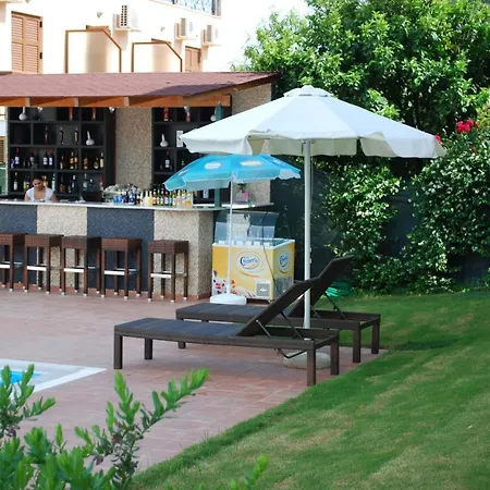 Eleana Boutique & Blue Infinity Apart-hotel Nikiana