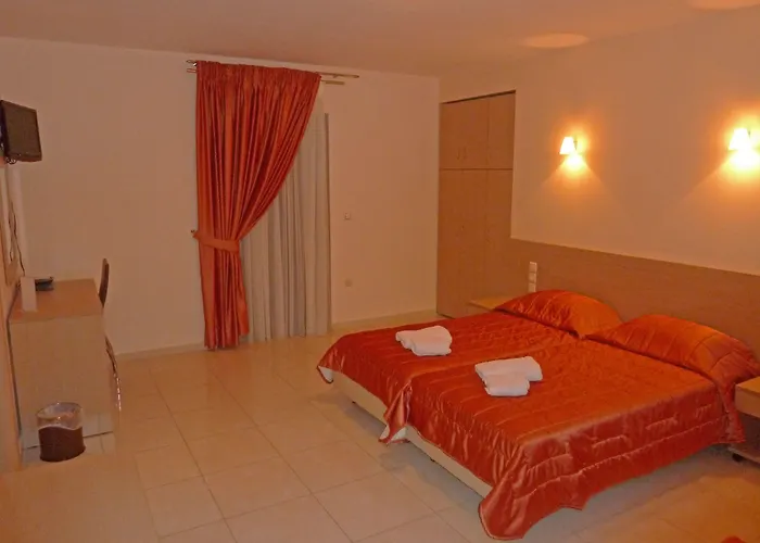 Eleana Boutique & Blue Infinity 4* Nikiana