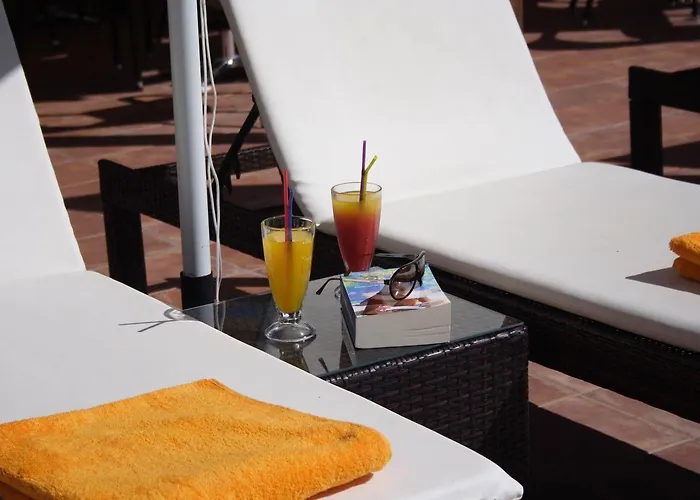 Eleana Boutique & Blue Infinity Aparthotel 4*