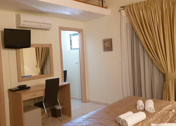 Eleana Boutique & Blue Infinity 4*