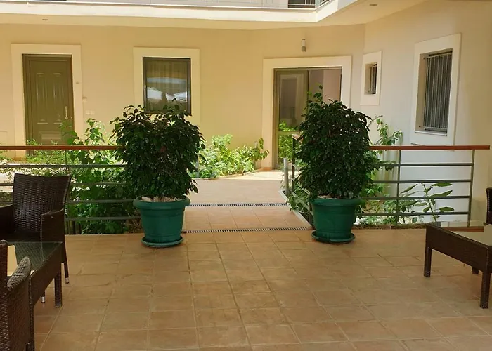 Eleana Boutique & Blue Infinity 4*